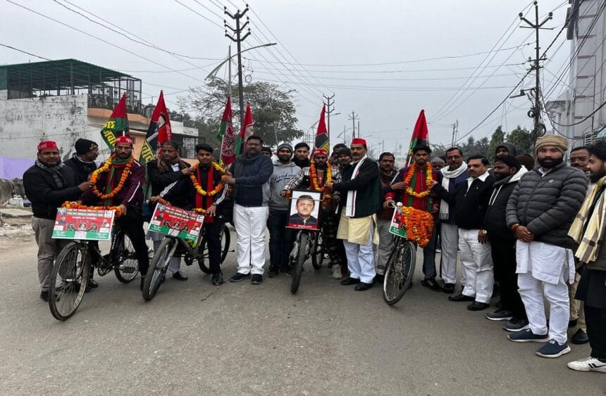 समाजवादी साइकिल यात्रा का भव्य स्वागत