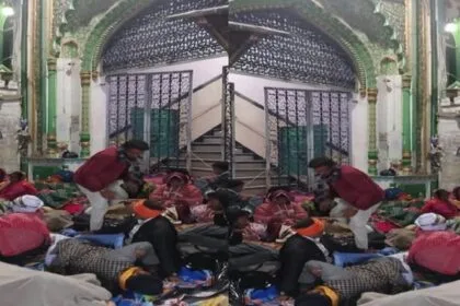 महाकुंभ भगदड़: सहायता अभिशाप न बन जाये