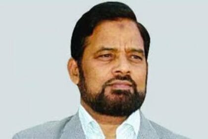 पीस पार्टी कार्यकर्ता ही पार्टी को नुक़सान पहुंचा रहे हैं