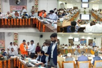 जिला विकास समिति की बैठक: प्रदूषण और झुग्गियों पर चर्चा