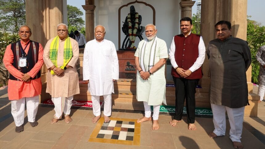 राष्ट्रीय स्वयंसेवक संघ लीडरों को श्रद्धांजलि देने, नागपुर पहुंचे प्रधानमंत्री मोदी