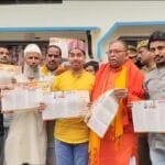 पूर्व मंत्री नानक दीन भुर्जी का मोहम्मद सुवालेह अंसारी के निवास पर आगमन