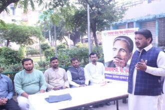 अल्लामा इक़बाल की कुर्बानियों को भुलाया नहीं जा सकता: हयात ज़फ़र हाशमी