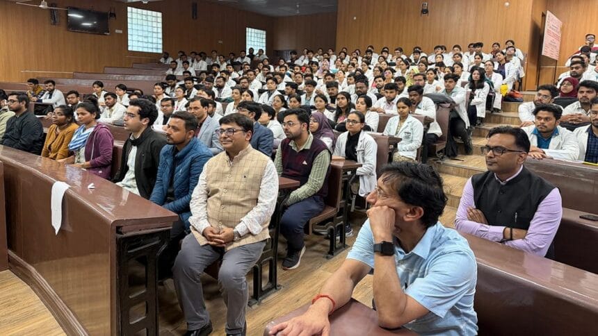 मेडिको-लीगल मुद्दों पर भारतीय बाल रोग अकादमी की प्रेस वार्ता